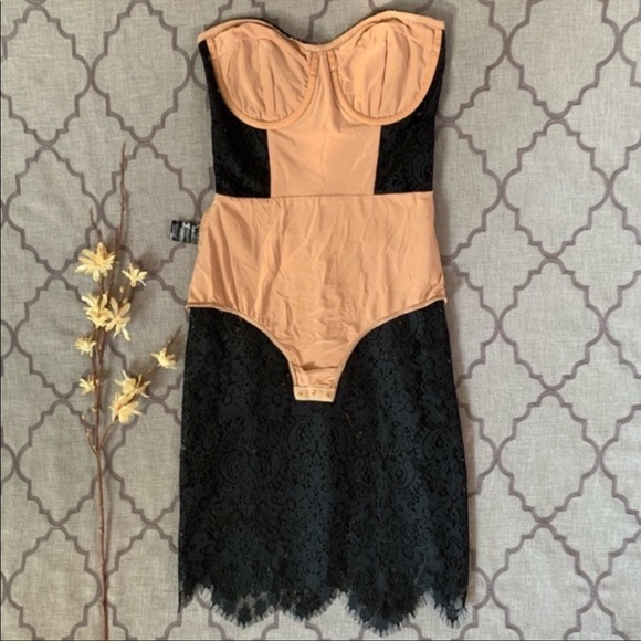 Epic For Love And Lemons Uber-Feminine & Romantic & Sexy Strapless Dress - Picture 6 of 16